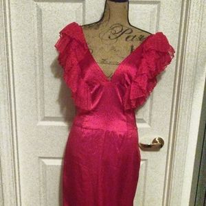 (NWT) Red carpet gown